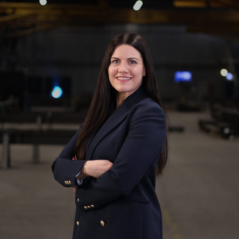 Susanna Mäkinen Teräselementti