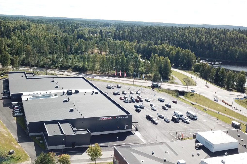 Ähtäri K-Supermarket Tokmanni Toimitilarakentaminen Teräselementti
